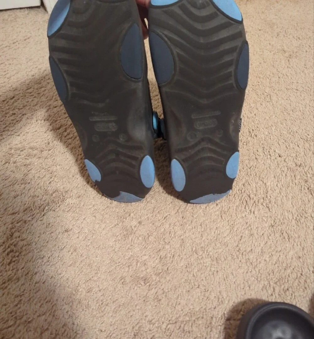 MENS CROCS BLACK AND BLUE